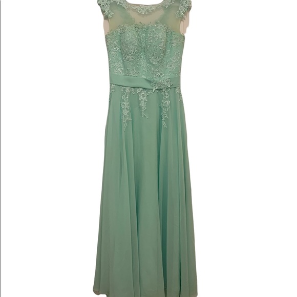 Mint green, size 8, prom dress, like new, no tags - Picture 3 of 9